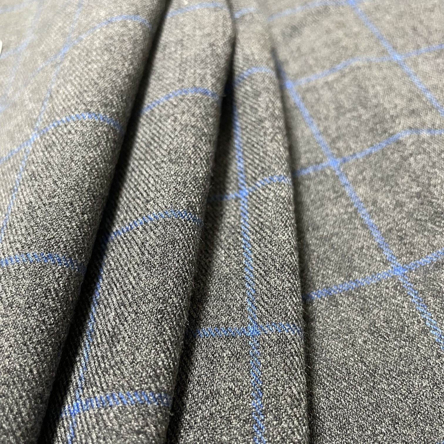 60% POLYESTER 18% RAYON 20% WOOL 2% SPANDEX TWILL 2/2 Z